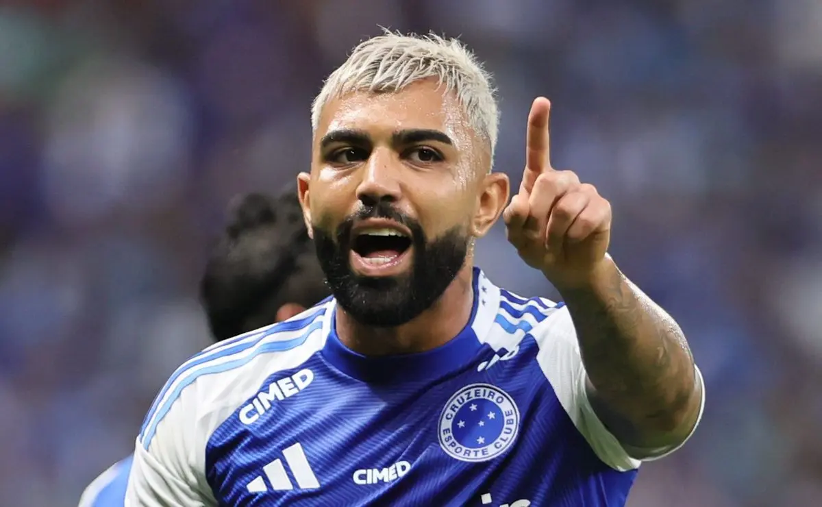 Contrato de Gabigol com o Cruzeiro dificulta negociação com o Santos, mas liberação sem custos pode ocorrer.