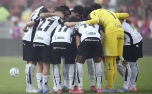 Corinthians busca quebrar tabu histórico no Maracanã em decisão contra o Vasco Corinthians busca quebrar tabu histórico no Maracanã em decisão contra o Vasco