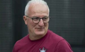 Corinthians, com aval de Dorival Júnior, busca reforço em destaque do Fortaleza: Pierre