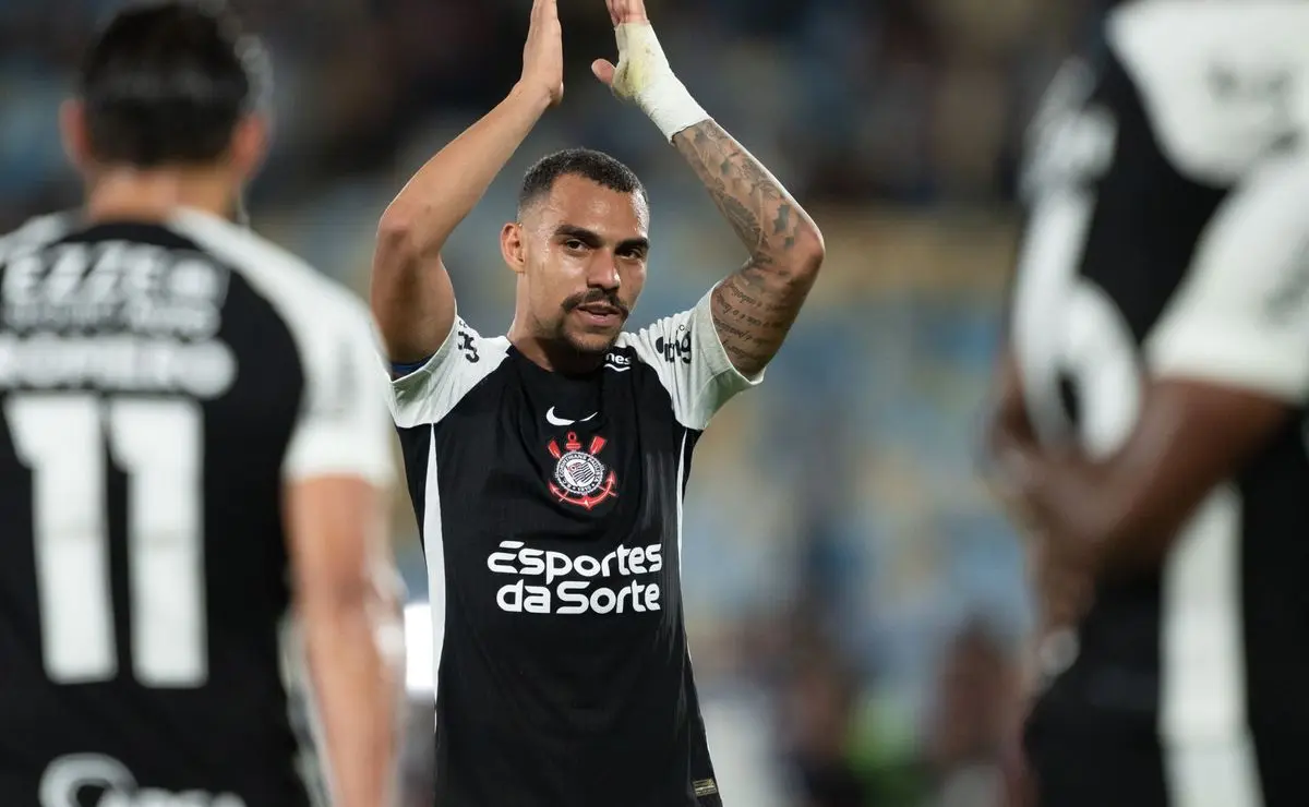 Corinthians e Vasco: Matheuzinho em alta, enquanto rival revive cenário similar