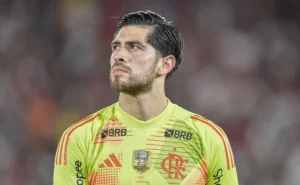 Cruz Azul busca o empate no fim do 1º tempo após erro do Flamengo no Intercontinental Cruz Azul busca o empate no fim do 1º tempo após erro do Flamengo no Intercontinental