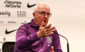 Cruzeiro considerou Dorival Júnior antes de contratar Tite para 2026 Cruzeiro considerou Dorival Júnior antes de contratar Tite para 2026