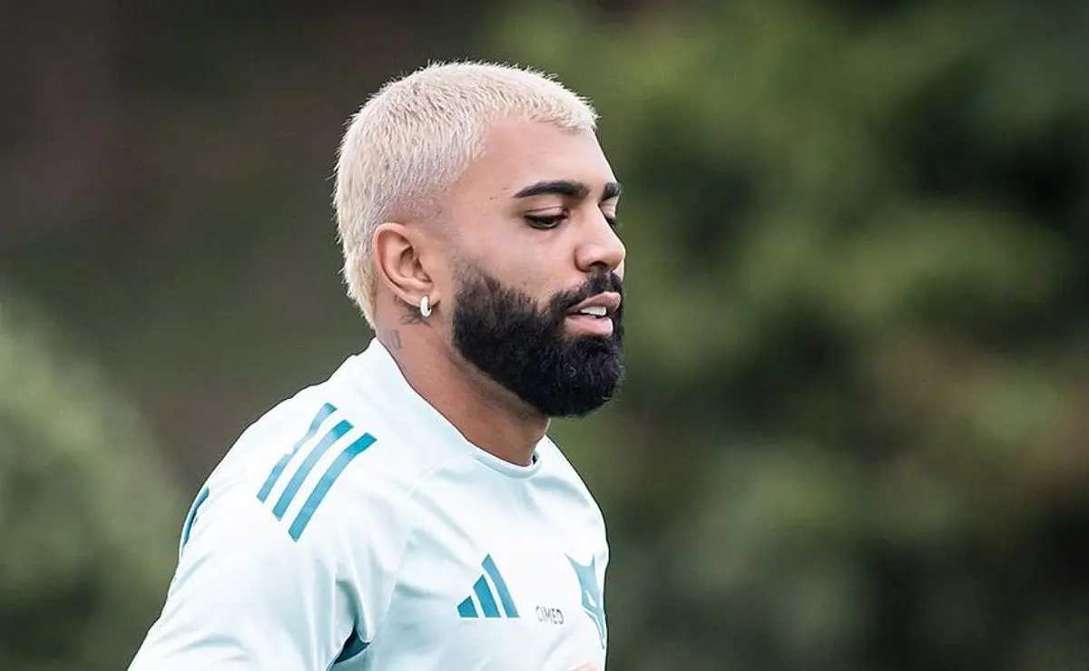 Cruzeiro e Santos buscam acordo para ratear salário de Gabigol em empréstimo.