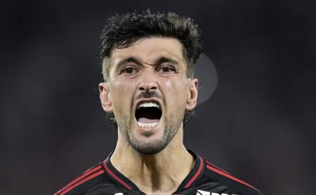 Cruzeiro planeja resposta ao Flamengo e torcida pede a contratação de Arrascaeta