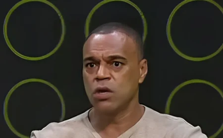 Denílson faz análise franca sobre Neymar na Seleção Brasileira: “Nas mãos dele”