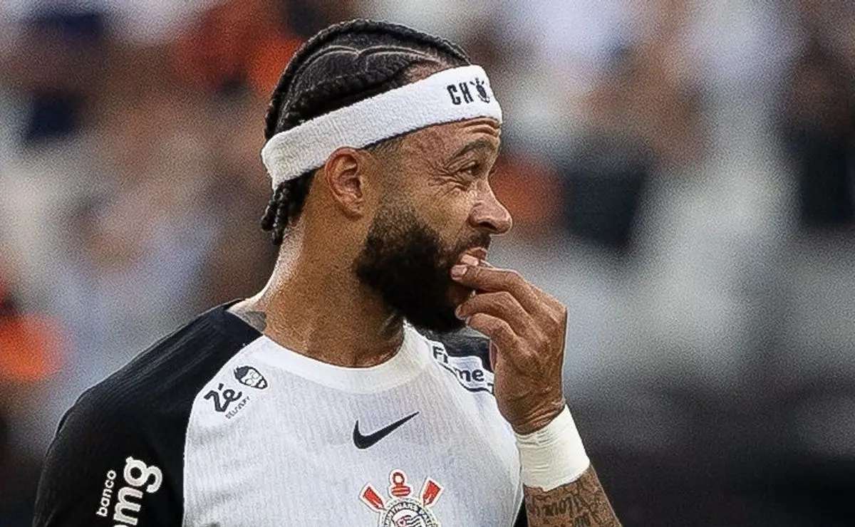 Depay é notícia no Cruzeiro e está confirmado na semifinal Depay é notícia no Cruzeiro e está confirmado na semifinal