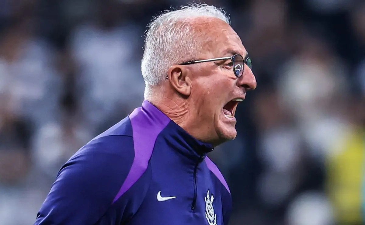 Dorival Caiu em Contradição: Reforço do Corinthians Já Estava Acertado Antes de Sua Chegada