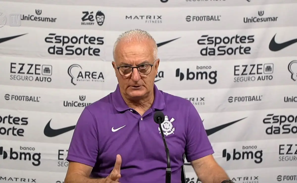 Dorival admite incômodo nos bastidores do Corinthians após vitória com pedido de desculpas Dorival admite incômodo nos bastidores do Corinthians após vitória com pedido de desculpas