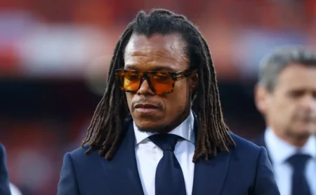 Edgar Davids é cogitado no Botafogo para 2026, informa rádio Edgar Davids é cogitado no Botafogo para 2026, informa rádio
