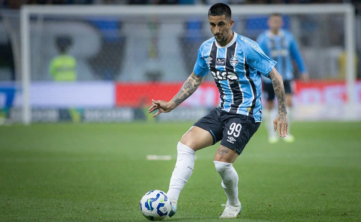 Empresário de Cristian Olivera detalha negociação e esclarece polêmica com o Grêmio: “Não houve pressão” Empresário de Cristian Olivera detalha negociação e esclarece polêmica com o Grêmio: “Não houve pressão”