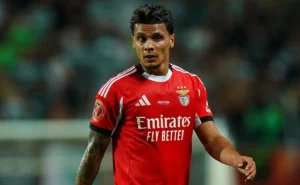 Erro de Richard Ríos, ex-jogador do Palmeiras, ganha destaque na Europa após empate entre Benfica e Braga