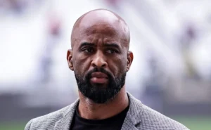 Fabinho Soldado mantém suspense sobre acordo com o Internacional após saída do Corinthians Fabinho Soldado mantém suspense sobre acordo com o Internacional após saída do Corinthians