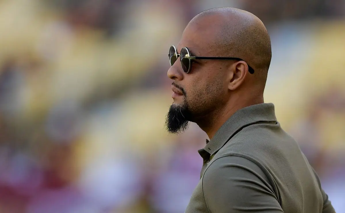 Felipe Melo elogia renovação de Abel Ferreira após temporada irregular no Palmeiras: “Acerto total” Felipe Melo elogia renovação de Abel Ferreira após temporada irregular no Palmeiras: “Acerto total”