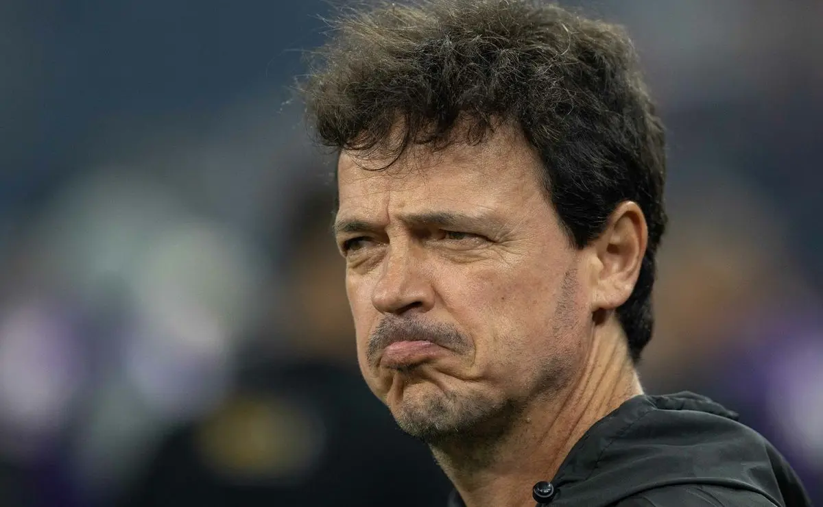 Fernando Diniz acha solução para Corinthians e altera o curso da decisão Fernando Diniz acha solução para Corinthians e altera o curso da decisão