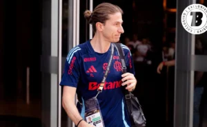 Filipe Luís recebe sondagens da Europa, mas prioriza a permanência no Flamengo