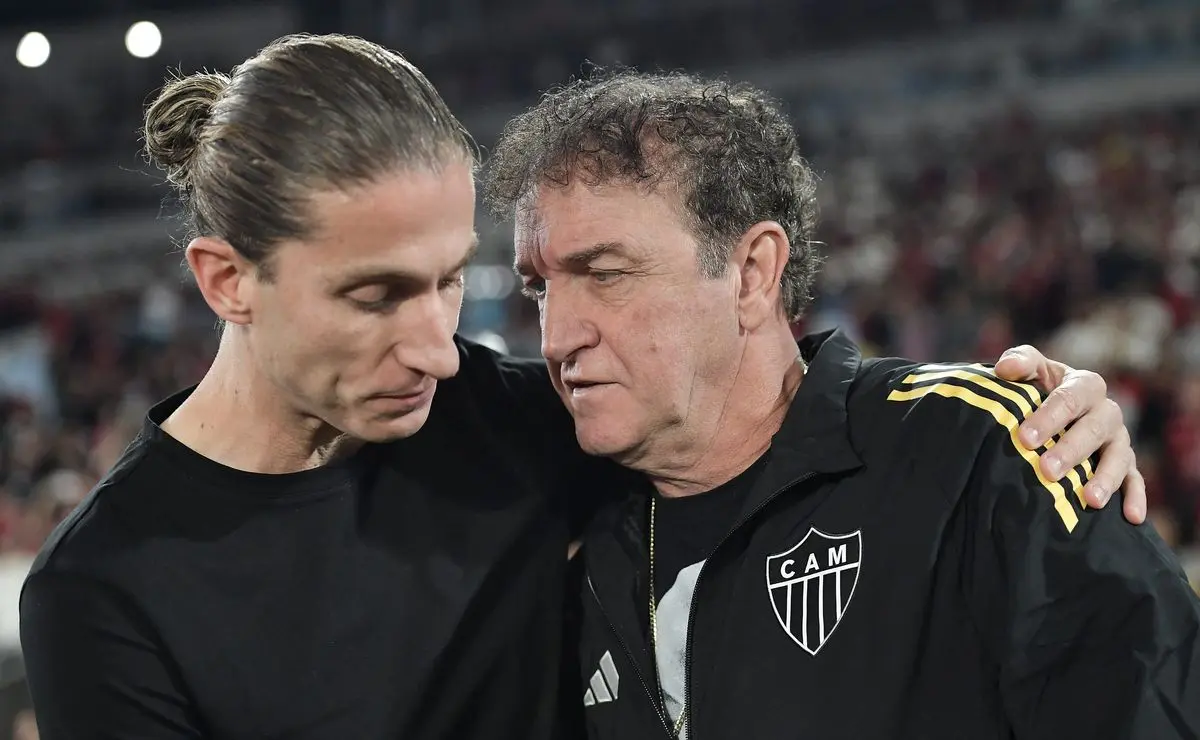 Filipe Luís traça paralelo entre Cruz Azul e Atlético-MG de Cuca em análise pré-estreia do Flamengo Filipe Luís traça paralelo entre Cruz Azul e Atlético-MG de Cuca em análise pré-estreia do Flamengo