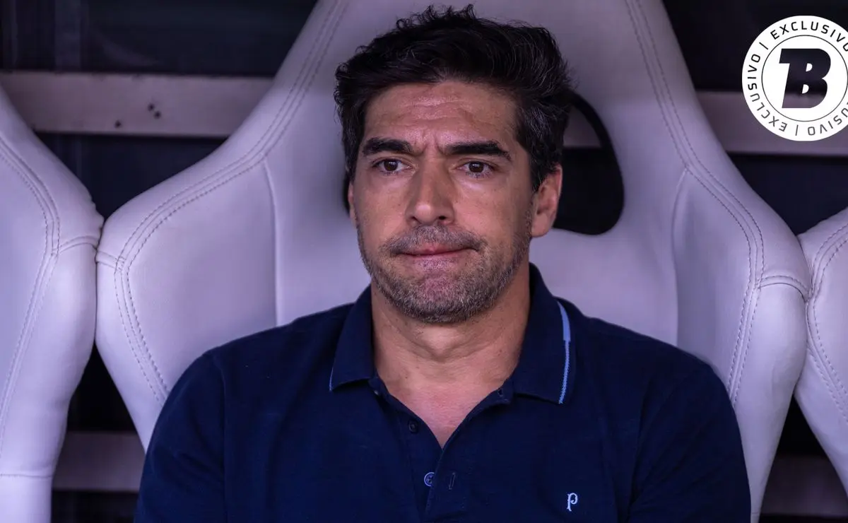 Flamengo: Acerto de R$ 900 mil, chapéu no Palmeiras e contrato de 3 anos com Vitão Flamengo: Acerto de R$ 900 mil, chapéu no Palmeiras e contrato de 3 anos com Vitão