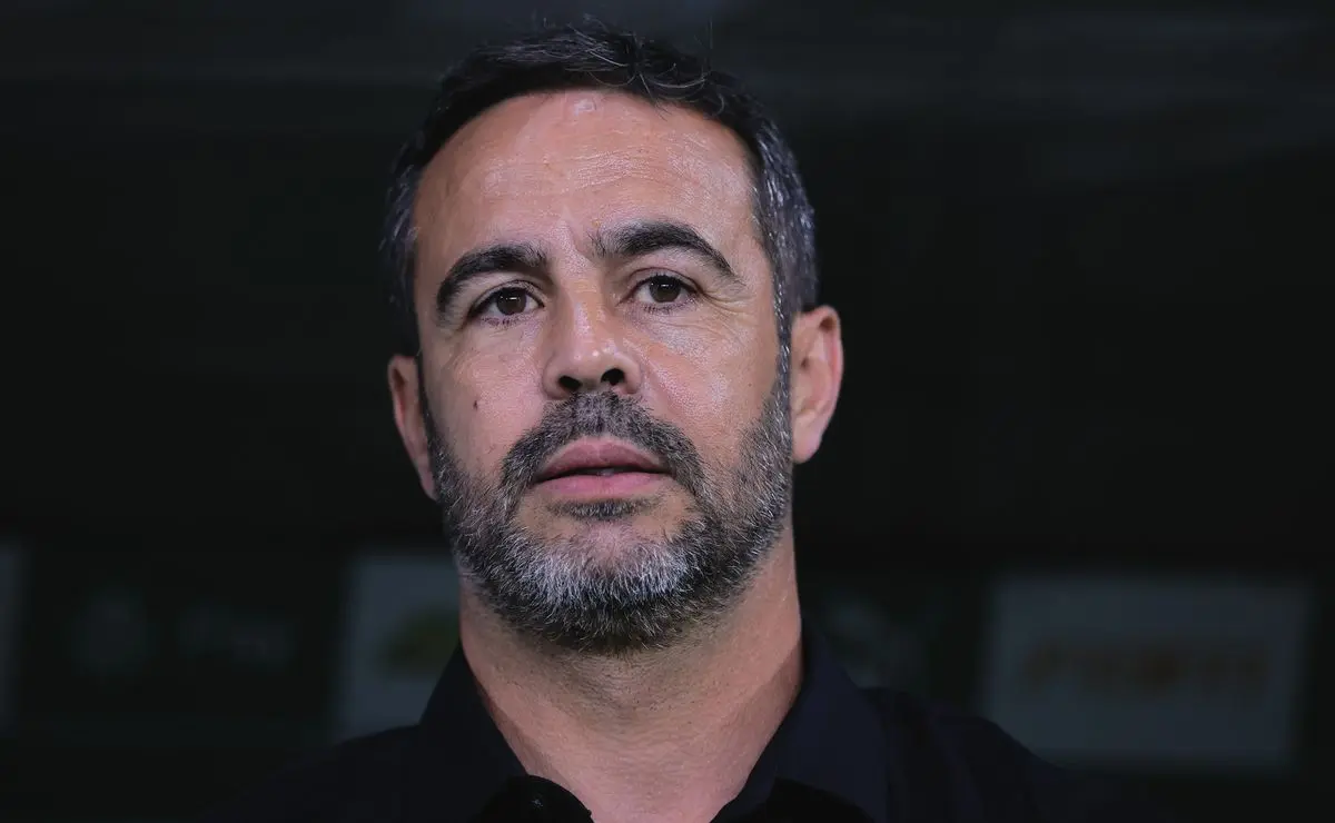 Flamengo: Artur Jorge surge como opção caso Filipe Luís não renove.