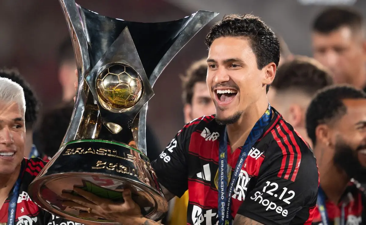 Flamengo: Foco em atacante de peso e investimento para 2026