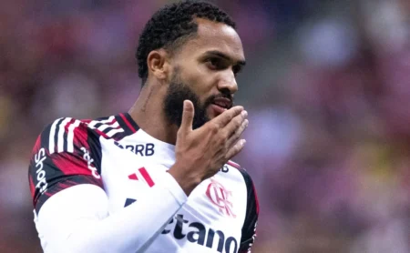 Flamengo: Juninho vendido ao Pumas por valor integral, após disputa da Intercontinental