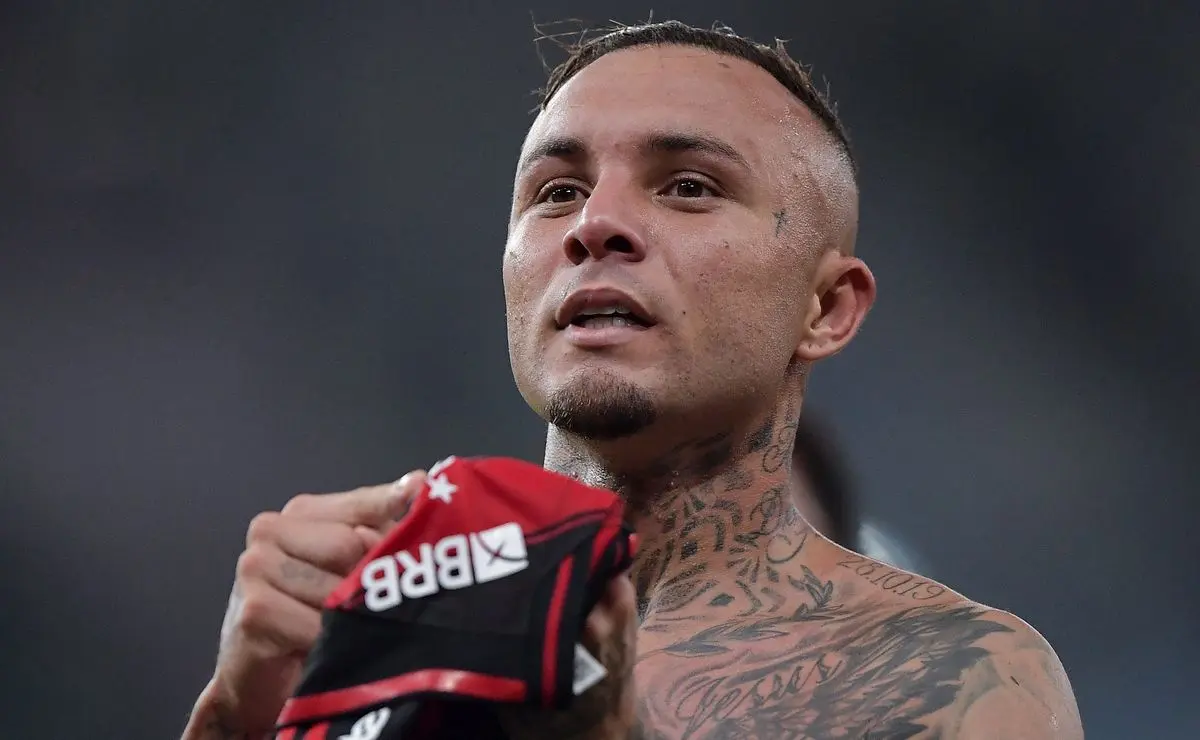 Flamengo age com cautela em negociação com Fluminense por Cebolinha, que oferece R$ 2 milhões mensais