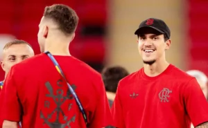 Flamengo aposta no retorno de Pedro e busca vaga na final do Intercontinental contra o PSG Flamengo aposta no retorno de Pedro e busca vaga na final do Intercontinental contra o PSG