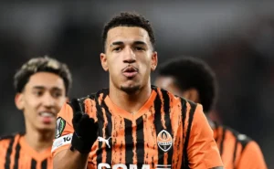 Flamengo confirma contratação de Kauã Elias, ex-Fluminense, com negociação complicada junto ao Shakhtar Donetsk