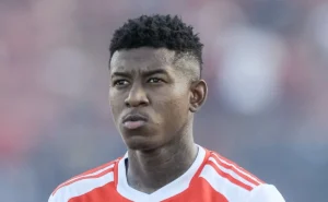 Flamengo define primeira contratação para 2026: Vitão é o reforço