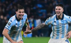 Flamengo faz proposta por Santiago Sosa, mas meio-campista opta por renovar com o Racing Flamengo faz proposta por Santiago Sosa, mas meio-campista opta por renovar com o Racing