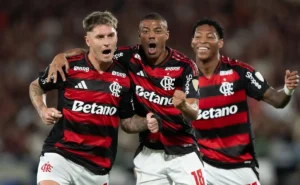 Flamengo informa a De La Cruz que transferência não é prioridade para 2026