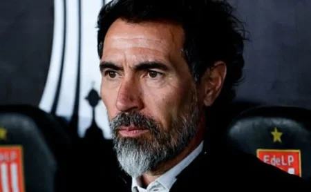 Flamengo mira Eduardo Domínguez após desistência de Leonardo Jardim para substituir Filipe Luís