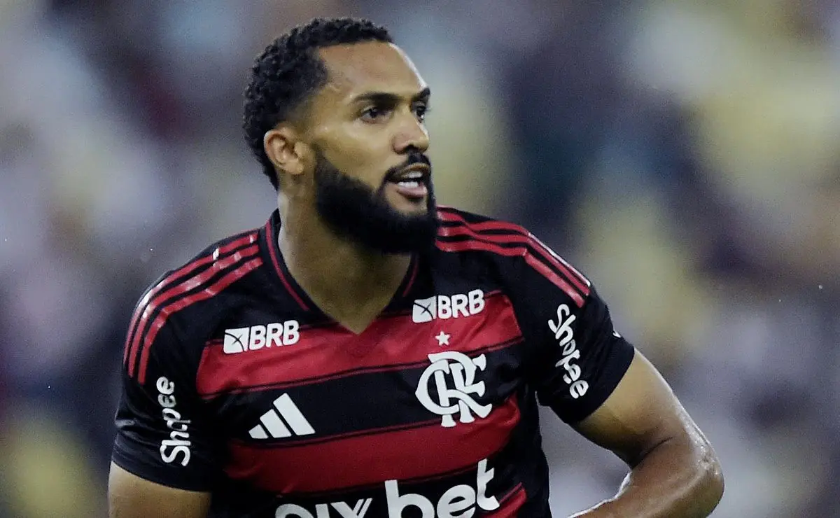 Flamengo obtém R$ 545 milhões com vendas após transferência de Juninho para o Pumas