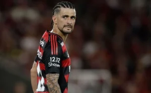 Flamengo sob pressão do PSG: web aponta desespero do time Flamengo sob pressão do PSG: web aponta desespero do time