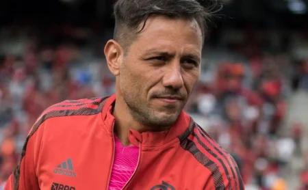 Flamengo x PSG: Diego Alves analisa cenário e aponta favorito no Intercontinental