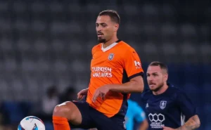 Fluminense monitora Léo Duarte e acompanha investida do Inter