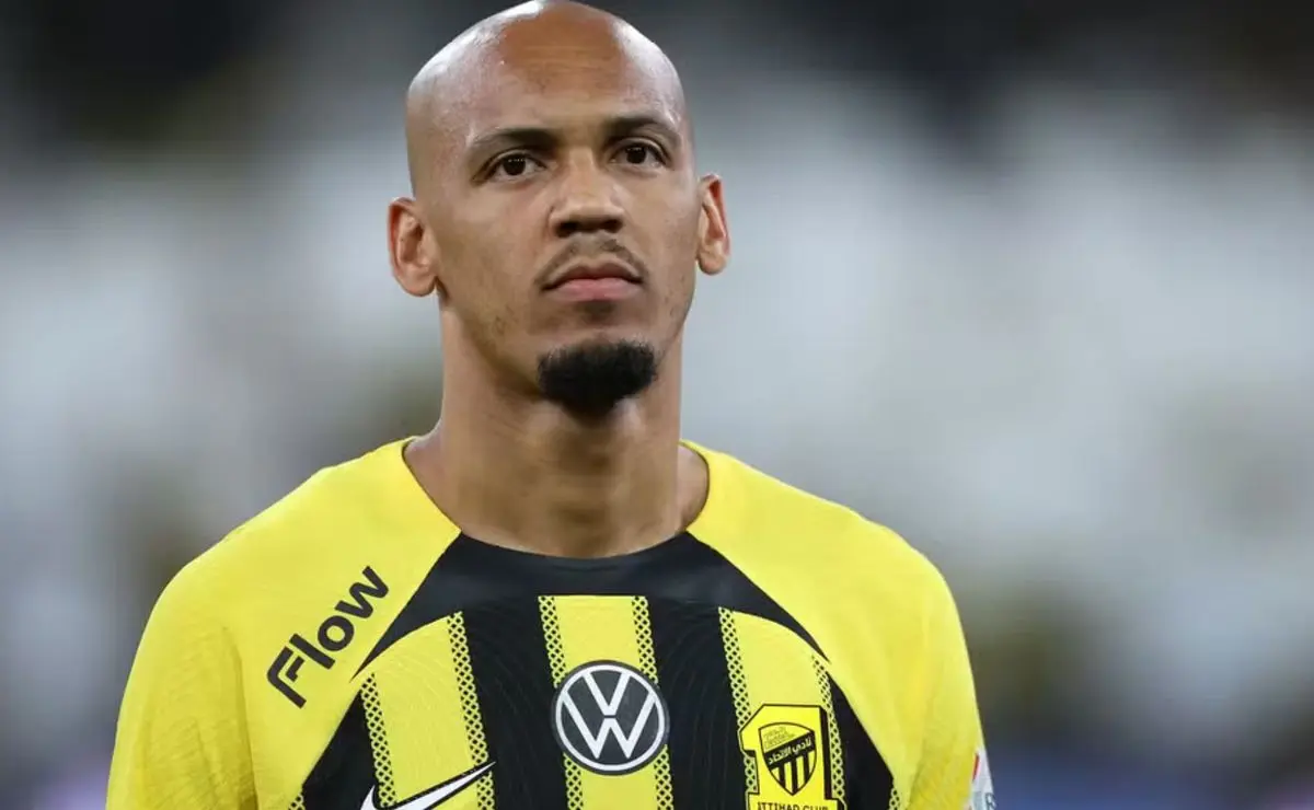 Fluminense sondou Fabinho e recebe resposta sobre volta ao Brasil