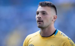 Gabriel Grando rejeita proposta e avança com renovação no Grêmio, informa setorista