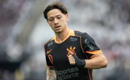 Garro esteve envolvido em 12 dos 30 gols de bola parada do Corinthians na temporada