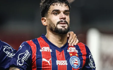 Grêmio articula pacote de reforços com Raphael Veiga, Cauly e outros três nomes Grêmio articula pacote de reforços com Raphael Veiga, Cauly e outros três nomes