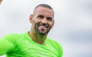 Grêmio avança em negociação e busca Weverton, goleiro do Palmeiras Grêmio avança em negociação e busca Weverton, goleiro do Palmeiras