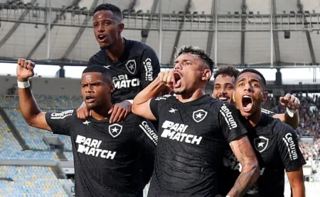 Grêmio demonstra interesse em Victor Sá, ex-jogador de Luís Castro; atacante se aproxima do fim de contrato na Rússia