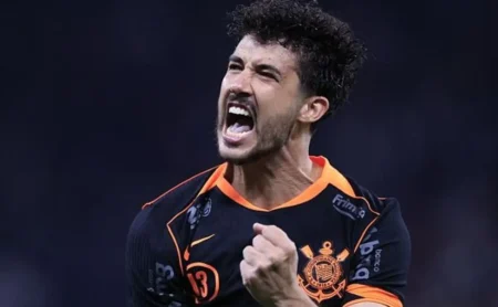 Gustavo Henrique explica o motivo da provocação à Fiel Torcida na disputa por pênaltis: “Precisava daquilo”