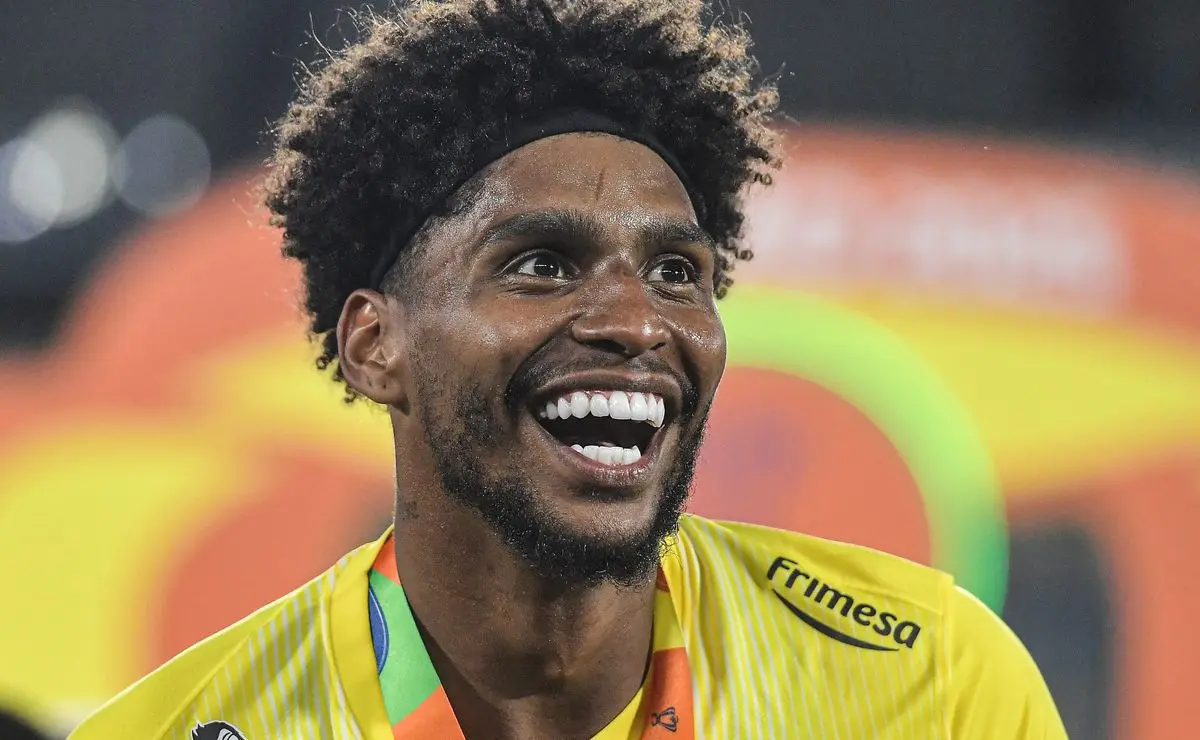 Hugo Souza revela obsessão com pênalti de Gabigol: “Pensei por um ano”