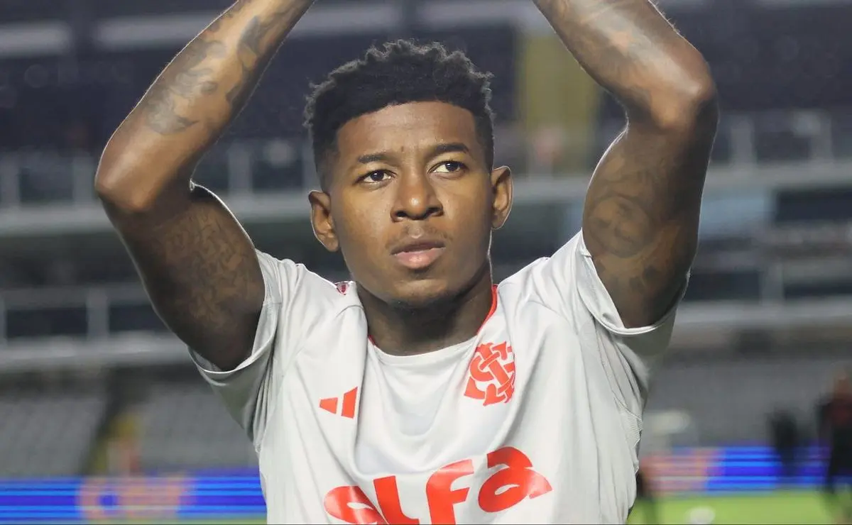 Inter aceita proposta do Flamengo por Vitão e define condições para o negócio Inter aceita proposta do Flamengo por Vitão e define condições para o negócio