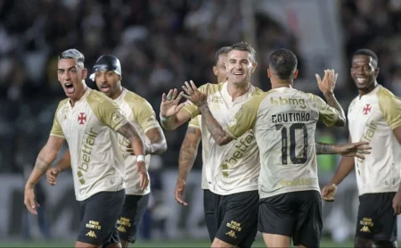 Internacional busca reforço no Vasco e Puma Rodríguez recebe oferta do clube gaúcho