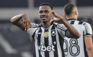 Jeffinho deixa o Botafogo após sondagens de clubes brasileiros e estrangeiros