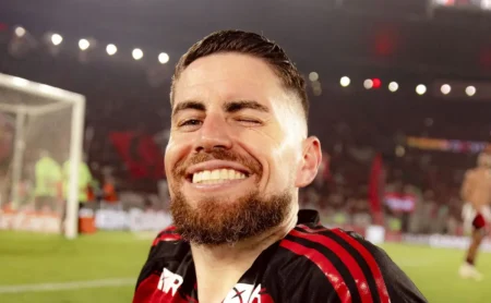 Jorginho não falha no Flamengo e lidera diversas estatísticas na Série A desde seu retorno ao Brasil