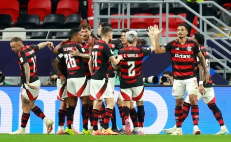 Jornal espanhol alerta PSG após vitória do Flamengo sobre o Pyramids: “Nunca falha” Jornal espanhol alerta PSG após vitória do Flamengo sobre o Pyramids: “Nunca falha”