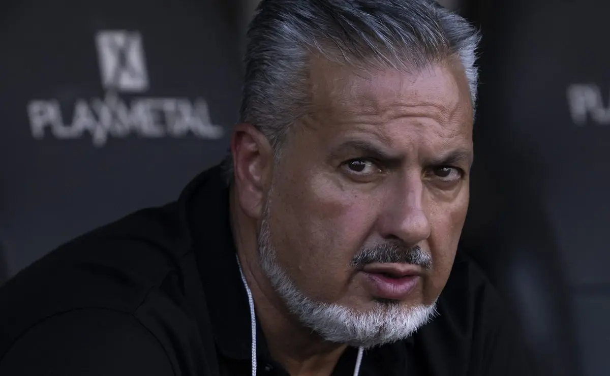 José Boto enfrenta desafios para reforçar o Flamengo no mercado europeu, informa jornalista