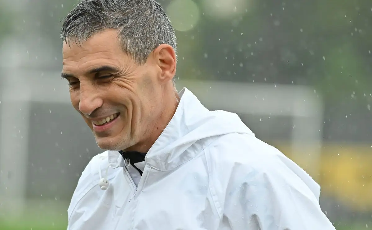 Leonardo Jardim anima Vojvoda com escalação reserva para Santos x Cruzeiro